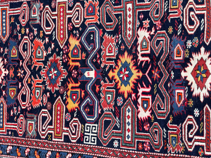 Shirvan Tapis