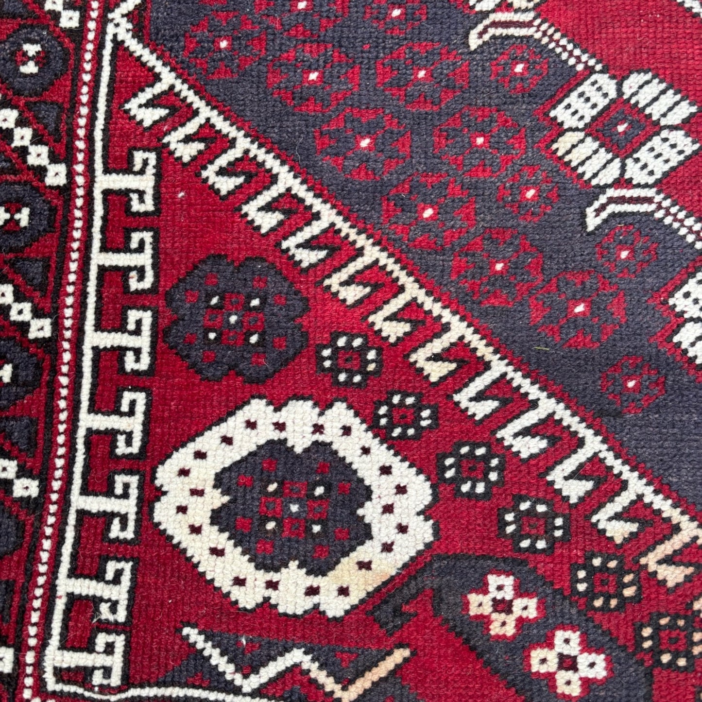 Tapis Oriental Vintage Noué Main – 158 x 108 cm – Pièce Unique