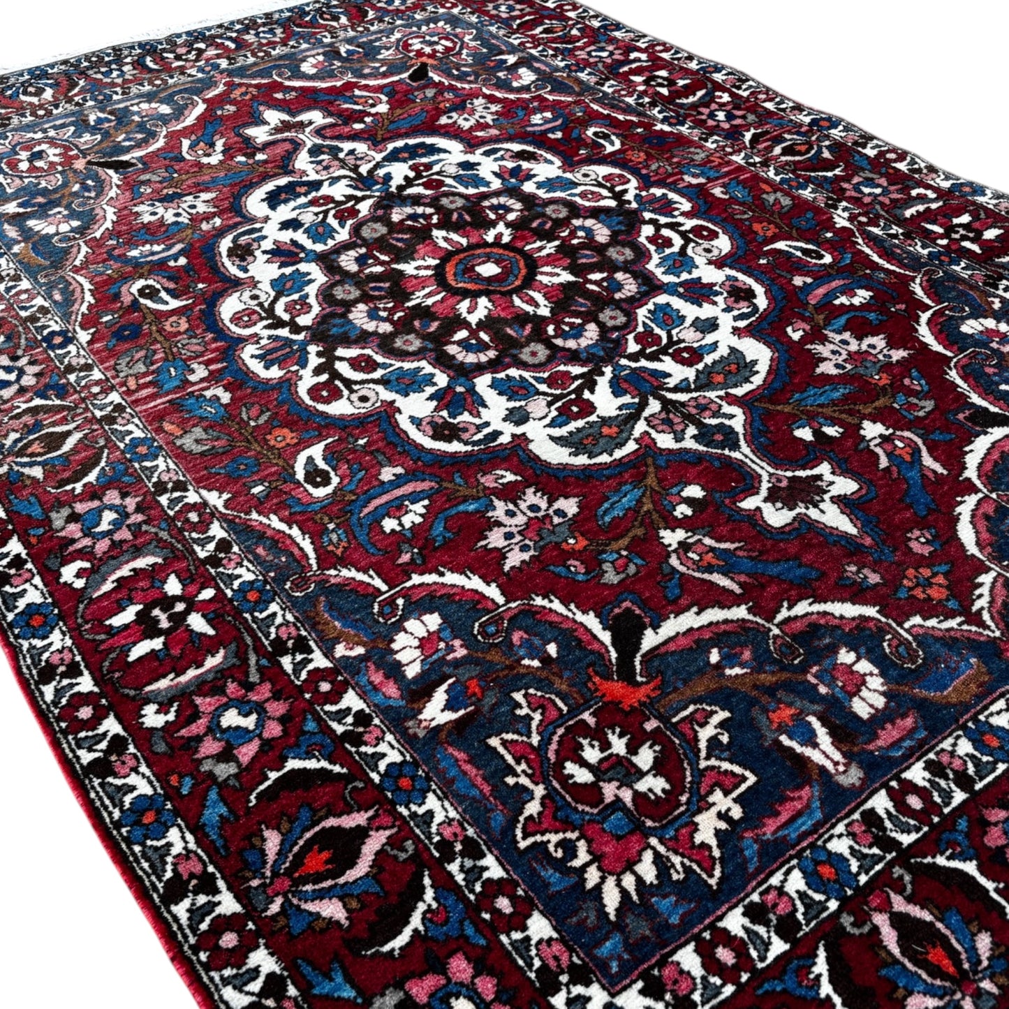 Tapis Persan Baktiyar fait main - 210x143 cm